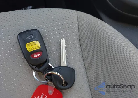 2010 Kia Forte Ex z USA, uszkodzony, nr VIN KNAFU4A20A5817556